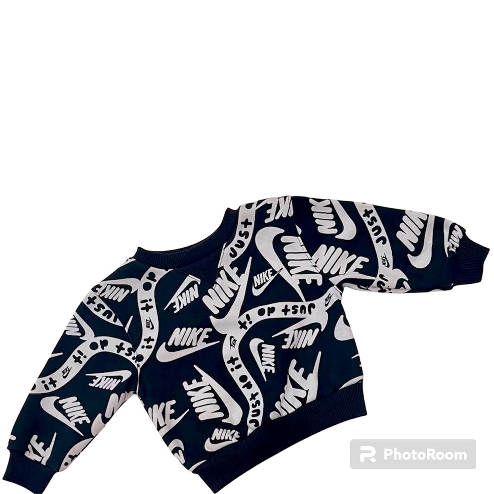 NWT Nike Baby and Toddler crewneck Club All Over Print Black